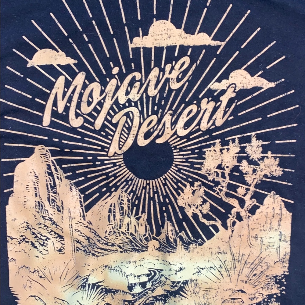 GUC ZOE + LIV Mojave Desert Graphic Tee XL - Picture 5 of 6